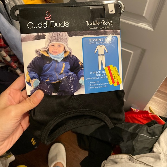 Cuddl duds size 4